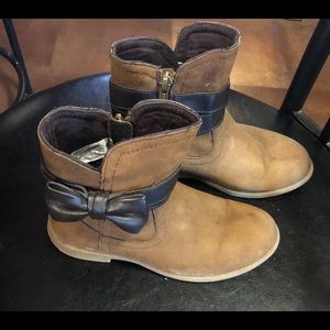 Ugg Girls Boots